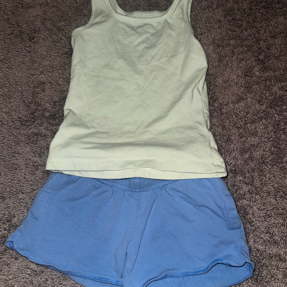 Lot shorts tank top girls sz 4 5